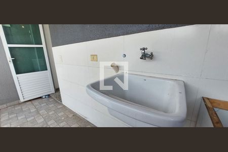 Área de Serviço de apartamento para alugar com 2 quartos, 82m² em Jardim Silvana, Santo André
