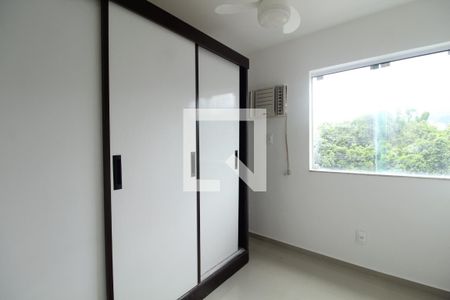 Quarto 1 de apartamento para alugar com 2 quartos, 60m² em Jacarepaguá, Rio de Janeiro