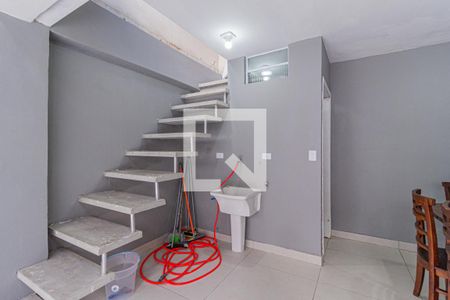 Casa à venda com 200m², 3 quartos e 2 vagas Casa à venda com 200m², 3 quartos e 2 vagasÁrea de serviço