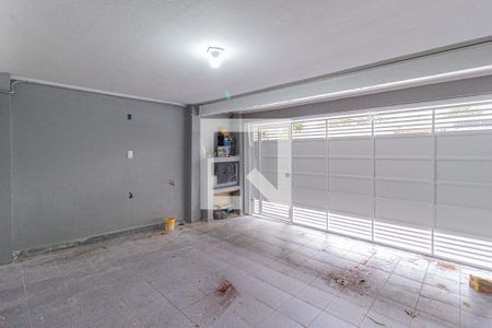 Casa à venda com 200m², 3 quartos e 2 vagas Casa à venda com 200m², 3 quartos e 2 vagasGaragem
