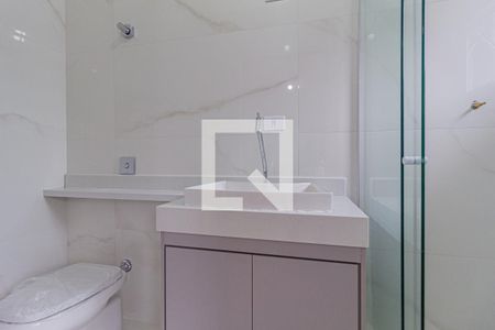 Casa à venda com 200m², 3 quartos e 2 vagas Casa à venda com 200m², 3 quartos e 2 vagasBanheiro da suíte