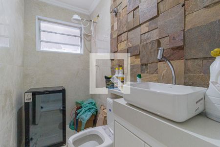 Casa à venda com 200m², 3 quartos e 2 vagas Casa à venda com 200m², 3 quartos e 2 vagasBanheiro 2