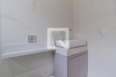 Casa à venda com 200m², 3 quartos e 2 vagas Casa à venda com 200m², 3 quartos e 2 vagasBanheiro 1