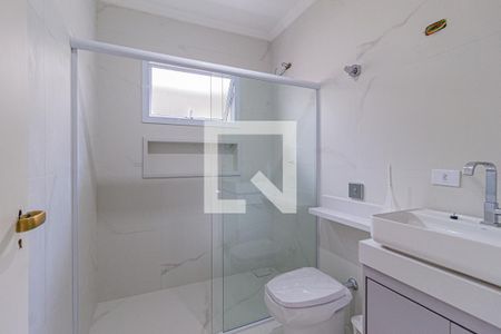 Casa à venda com 200m², 3 quartos e 2 vagas Casa à venda com 200m², 3 quartos e 2 vagasBanheiro 1