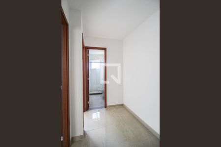 Casa para alugar com 53m², 2 quartos e 1 vaga Casa para alugar com 53m², 2 quartos e 1 vagaBanheiro Social