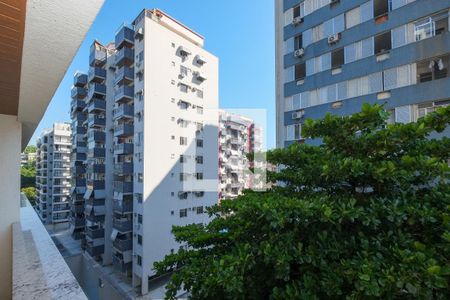 Vista da Sala de apartamento à venda com 2 quartos, 67m² em Tijuca, Rio de Janeiro