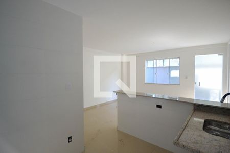 Casa para alugar com 61m², 2 quartos e 1 vaga Casa para alugar com 61m², 2 quartos e 1 vagaCozinha