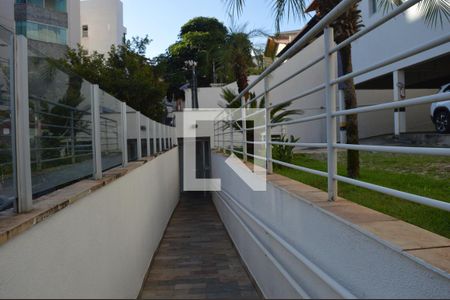 Apartamento à venda com 75m², 3 quartos e 1 vagaEntrada