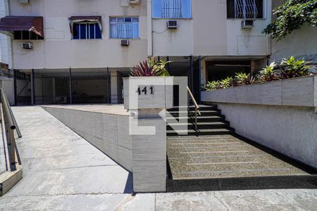 Apartamento à venda com 58m², 2 quartos e 1 vagaEntrada