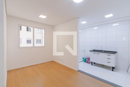 Sala de apartamento para alugar com 2 quartos, 41m² em Jardim Santa Emília, São Paulo