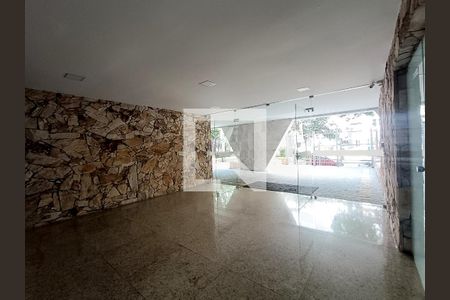 Apartamento à venda com 136m², 4 quartos e 1 vaga Apartamento à venda com 136m², 4 quartos e 1 vagaÁrea comum - Hall