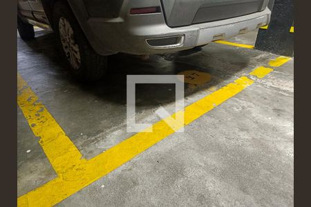 Apartamento à venda com 136m², 4 quartos e 1 vaga Apartamento à venda com 136m², 4 quartos e 1 vagaÁrea comum - Vaga privativa