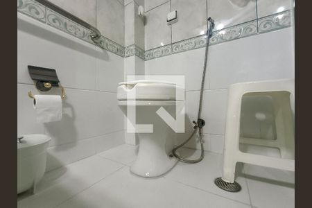 Apartamento à venda com 136m², 4 quartos e 1 vaga Apartamento à venda com 136m², 4 quartos e 1 vagaBanheiro da Suíte