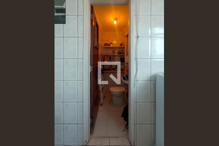Apartamento à venda com 136m², 4 quartos e 1 vaga Apartamento à venda com 136m², 4 quartos e 1 vagaBanheiro de serviço