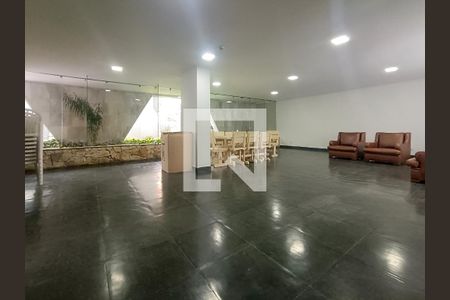 Apartamento à venda com 136m², 4 quartos e 1 vaga Apartamento à venda com 136m², 4 quartos e 1 vagaÁrea comum - Salão de festas