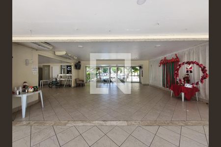 Apartamento à venda com 90m², 3 quartos e 1 vaga Apartamento à venda com 90m², 3 quartos e 1 vagaÁrea comum - Salão de festas