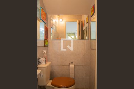 Casa à venda com 320m², 3 quartos e 2 vagasLavabo