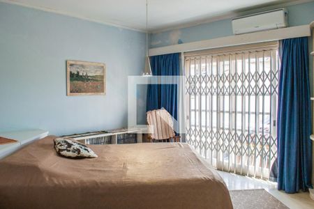 Casa à venda com 320m², 3 quartos e 2 vagasSuíte