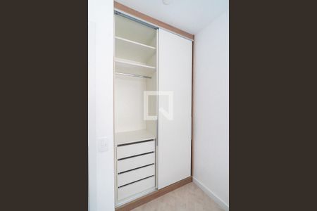 Apartamento para alugar com 35m², 1 quarto e sem vaga Apartamento para alugar com 35m², 1 quarto e sem vagaQuarto - Armários