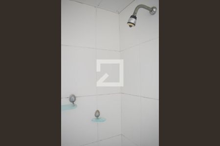 Banheiro da Suíte  de apartamento para alugar com 2 quartos, 51m² em Pinheirinho, Curitiba