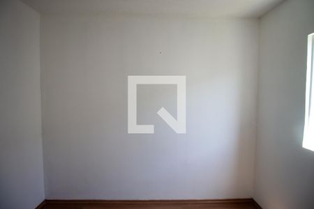 Quarto 2 de apartamento para alugar com 2 quartos, 40m² em Vila São Carlos, Itaquaquecetuba