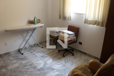 Casa à venda com 400m², 4 quartos e 4 vagasQuarto de Serviço