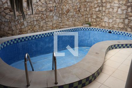 Casa à venda com 400m², 4 quartos e 4 vagasPiscina