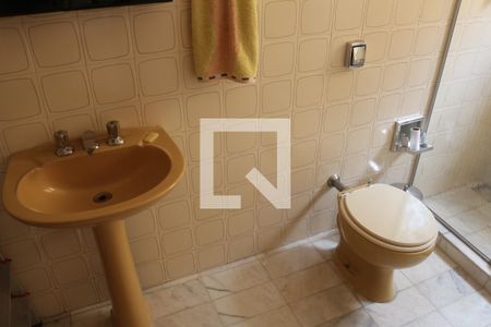 Casa à venda com 400m², 4 quartos e 4 vagasBanheiro de serviço