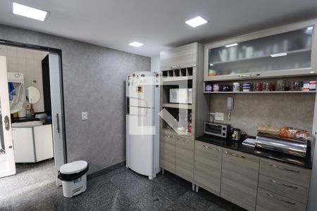 Casa de condomínio à venda com 175m², 4 quartos e 1 vagaCozinha