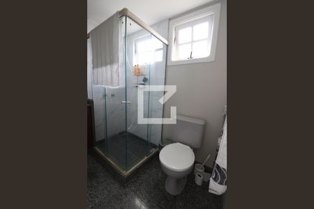 Casa de condomínio à venda com 175m², 4 quartos e 1 vagaBanheiro da Suíte 2