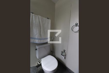 Casa de condomínio à venda com 175m², 4 quartos e 1 vagaBanheiro 1