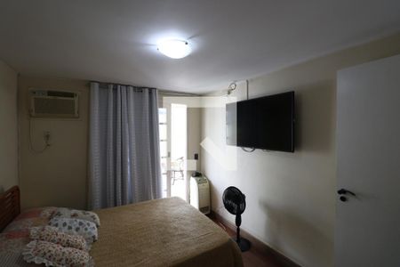 Casa de condomínio à venda com 175m², 4 quartos e 1 vagaSuíte 1