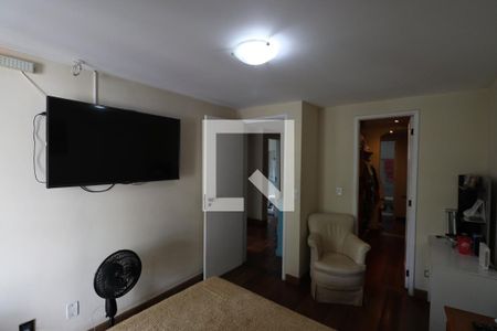 Casa de condomínio à venda com 175m², 4 quartos e 1 vagaSuíte 1