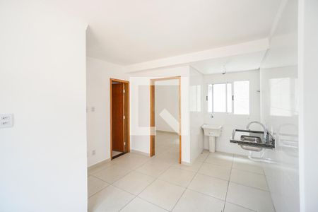 Sala e cozinha de apartamento à venda com 2 quartos, 38m² em Vila Matilde, São Paulo