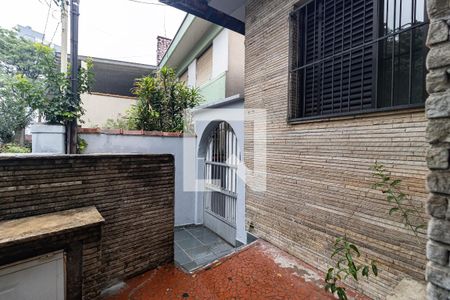 Casa para alugar com 320m², 3 quartos e 3 vagas Casa para alugar com 320m², 3 quartos e 3 vagasEntrada Lateral