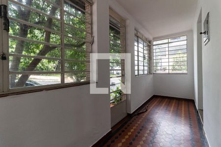Casa para alugar com 320m², 3 quartos e 3 vagas Casa para alugar com 320m², 3 quartos e 3 vagasJardim de Inverno