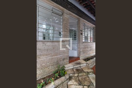 Casa para alugar com 320m², 3 quartos e 3 vagas Casa para alugar com 320m², 3 quartos e 3 vagasEntrada