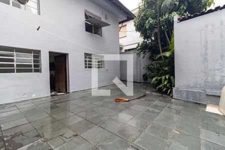 Casa para alugar com 320m², 3 quartos e 3 vagas Casa para alugar com 320m², 3 quartos e 3 vagasQuintal