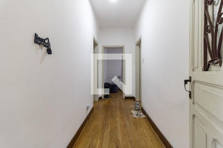 Casa para alugar com 320m², 3 quartos e 3 vagas Casa para alugar com 320m², 3 quartos e 3 vagasEntrada