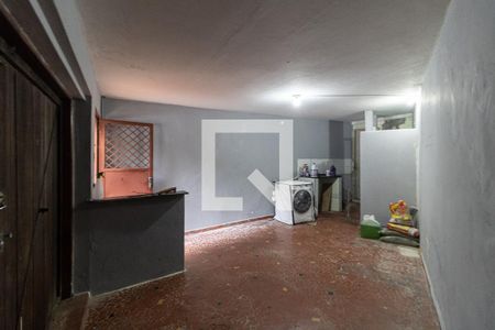 Casa para alugar com 320m², 3 quartos e 3 vagas Casa para alugar com 320m², 3 quartos e 3 vagasGaragem Coberta