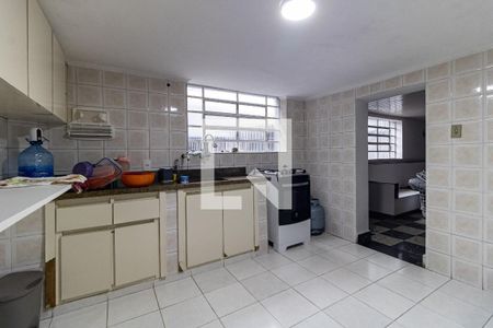 Casa para alugar com 320m², 3 quartos e 3 vagas Casa para alugar com 320m², 3 quartos e 3 vagasCozinha