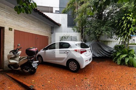 Casa para alugar com 320m², 3 quartos e 3 vagas Casa para alugar com 320m², 3 quartos e 3 vagasGaragem