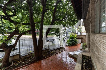 Casa para alugar com 320m², 3 quartos e 3 vagas Casa para alugar com 320m², 3 quartos e 3 vagasÁrea Externa