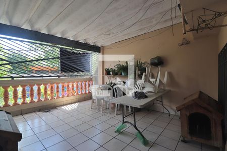 Casa à venda com 125m², 3 quartos e 3 vagasVaranda