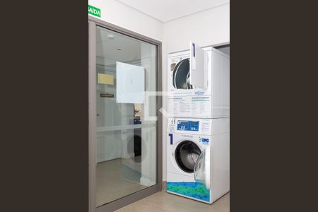 Studio para alugar com 28m², 1 quarto e sem vaga Studio para alugar com 28m², 1 quarto e sem vagaÁrea comum - Lavanderia