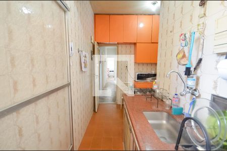 Apartamento à venda com 103m², 3 quartos e sem vagaCozinha e Área de Serviço