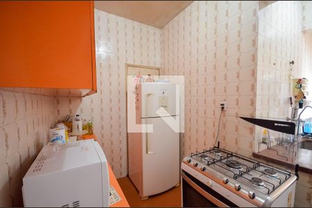 Apartamento à venda com 103m², 3 quartos e sem vagaCozinha e Área de Serviço