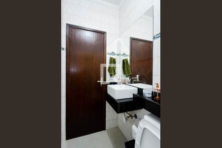 Casa à venda com 210m², 5 quartos e 2 vagasBanheiro Social 