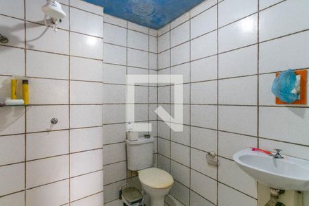 Banheiro de apartamento para alugar com 2 quartos, 50m² em Jardim Nova Cidade, Guarulhos