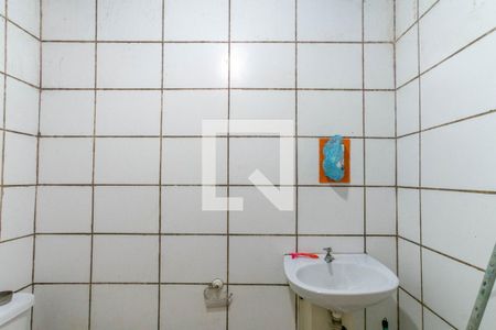Banheiro de apartamento para alugar com 2 quartos, 50m² em Jardim Nova Cidade, Guarulhos